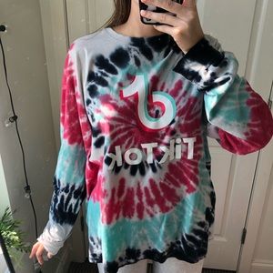official tik tok tie die shirt 🧚